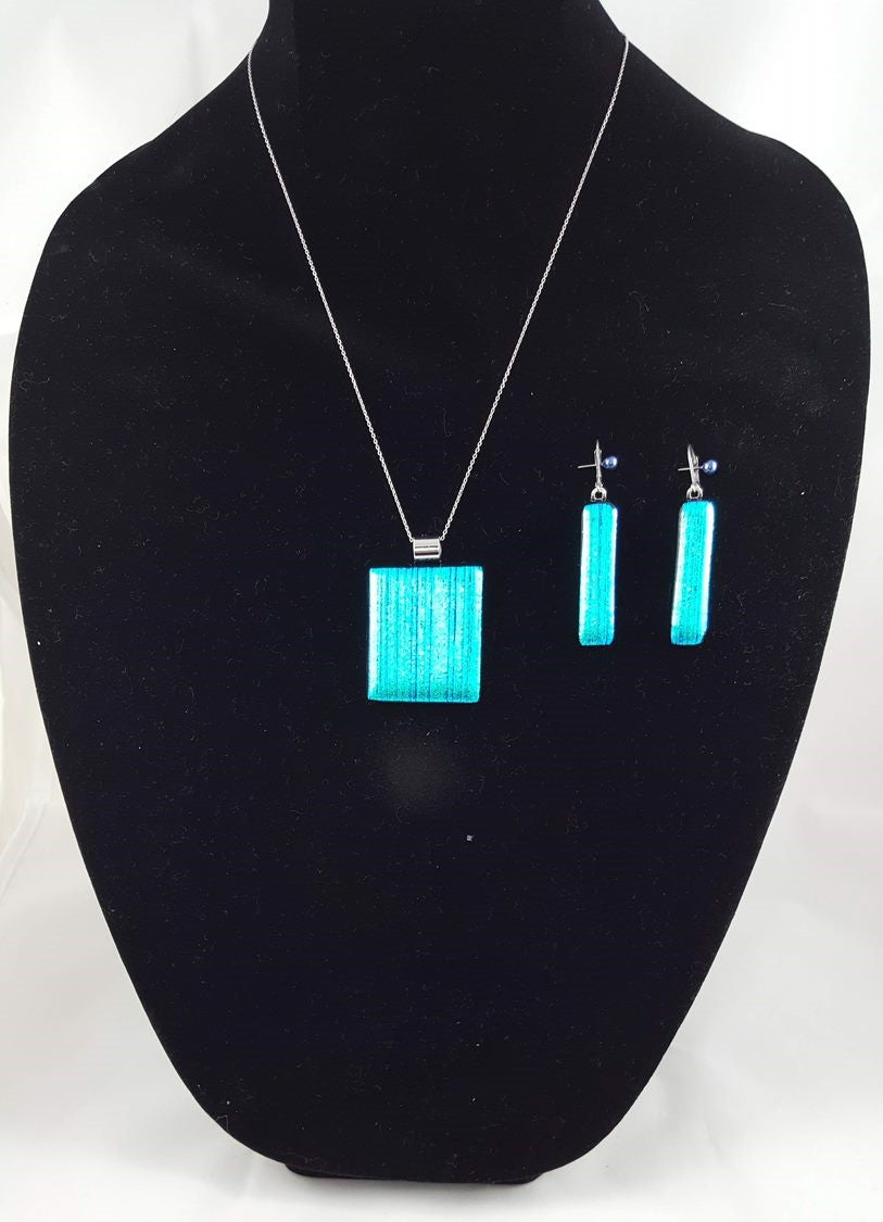 Necklace and Earings